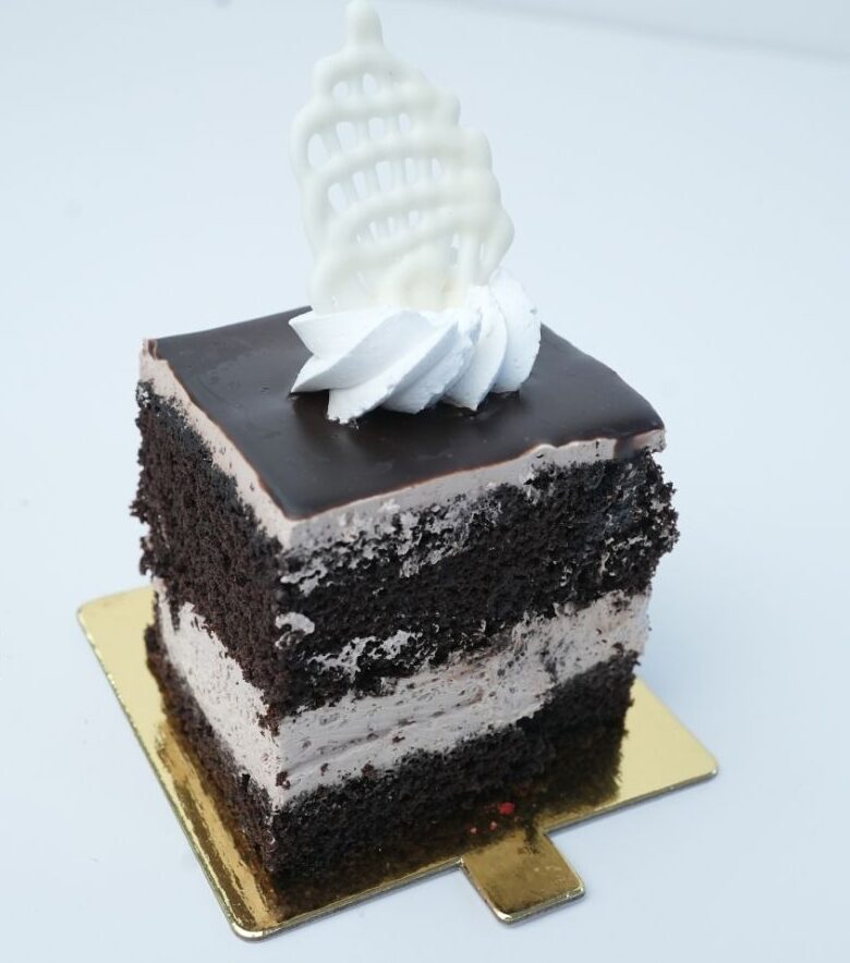 Chocolate Slice Cake | كيكة شوكولاتة