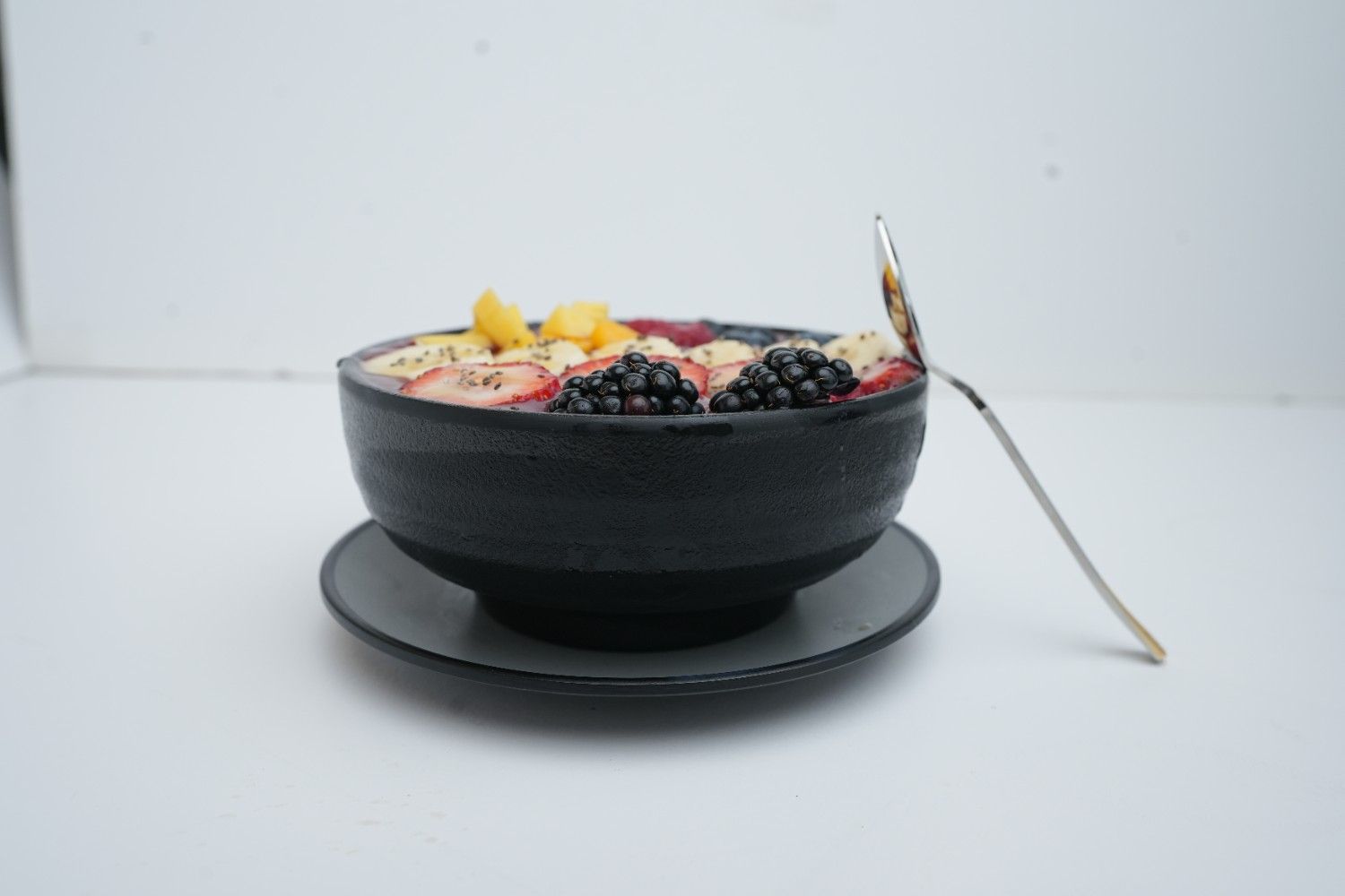 Acai Fruit Bowl | وعاء آساي بالفواكه