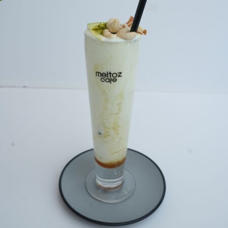 Nutty Avocado Shake | شيك أفوكادو بالمكسرات
