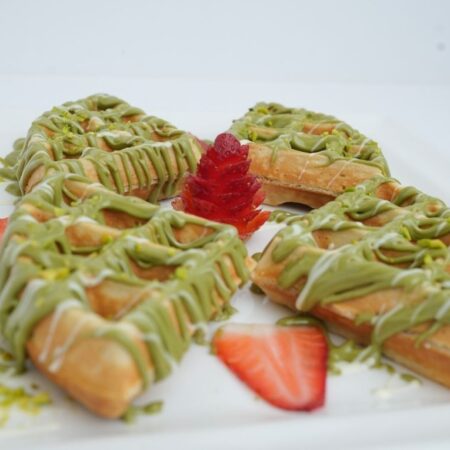 Pistachio Waffles | وافل فستق
