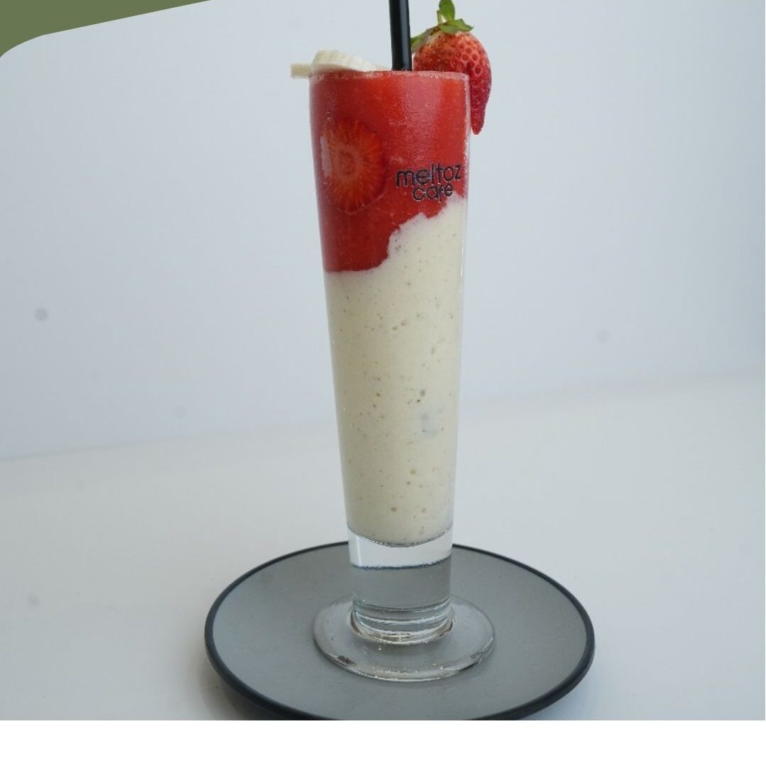 Strawberry Banana Shake | شيك فراولة وموز